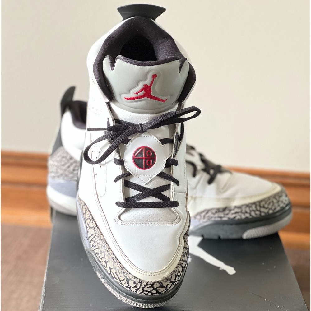 Jordan Son Of Low - White/Gym Red-Black-Cmnt Grey, Size 12